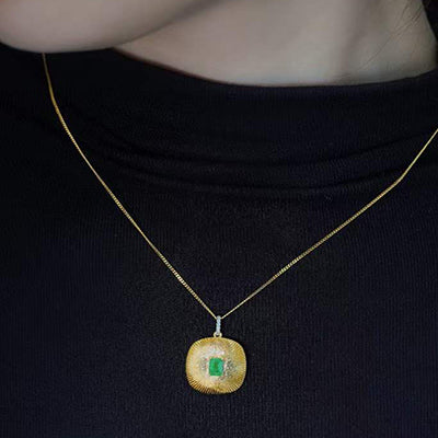 18k Gold Necklace Diamonds Natural Emeralds Inlaid with Brushed Pendant